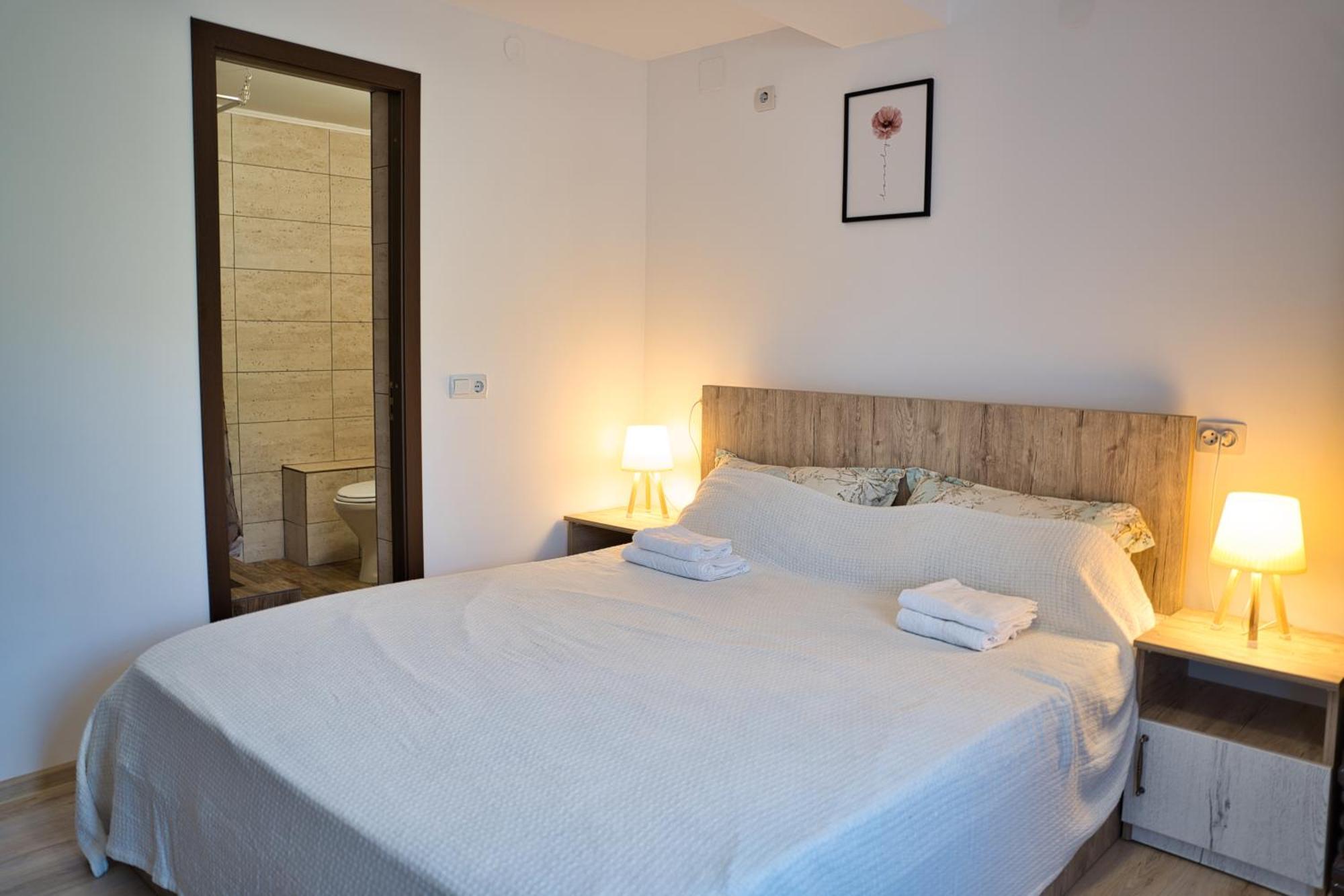 Perla Argesului, Ciubar, Piscina, Lift, Gratar, Cabana, Pensiuni, Hotel Cazare Transfagarasan Curtea De Arges Albestii de Arges Ngoại thất bức ảnh