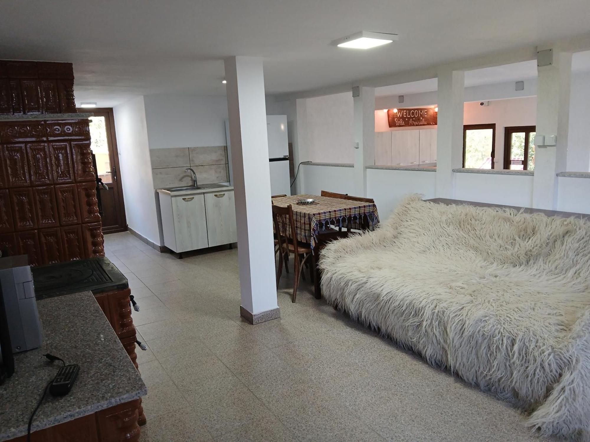 Perla Argesului, Ciubar, Piscina, Lift, Gratar, Cabana, Pensiuni, Hotel Cazare Transfagarasan Curtea De Arges Albestii de Arges Ngoại thất bức ảnh