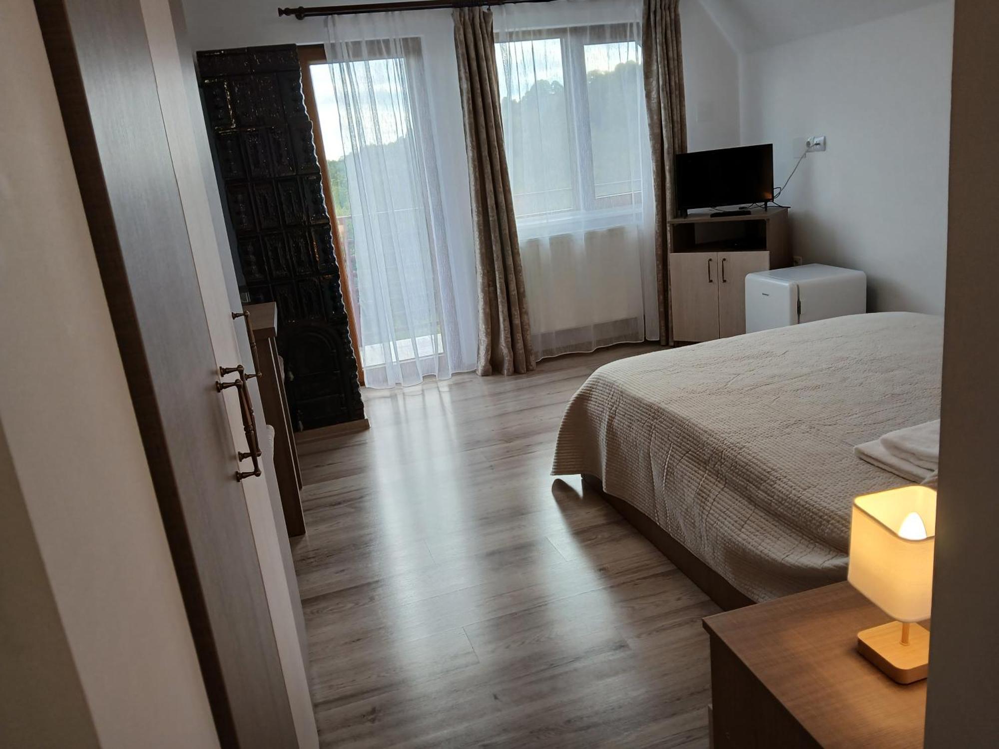 Perla Argesului, Ciubar, Piscina, Lift, Gratar, Cabana, Pensiuni, Hotel Cazare Transfagarasan Curtea De Arges Albestii de Arges Ngoại thất bức ảnh