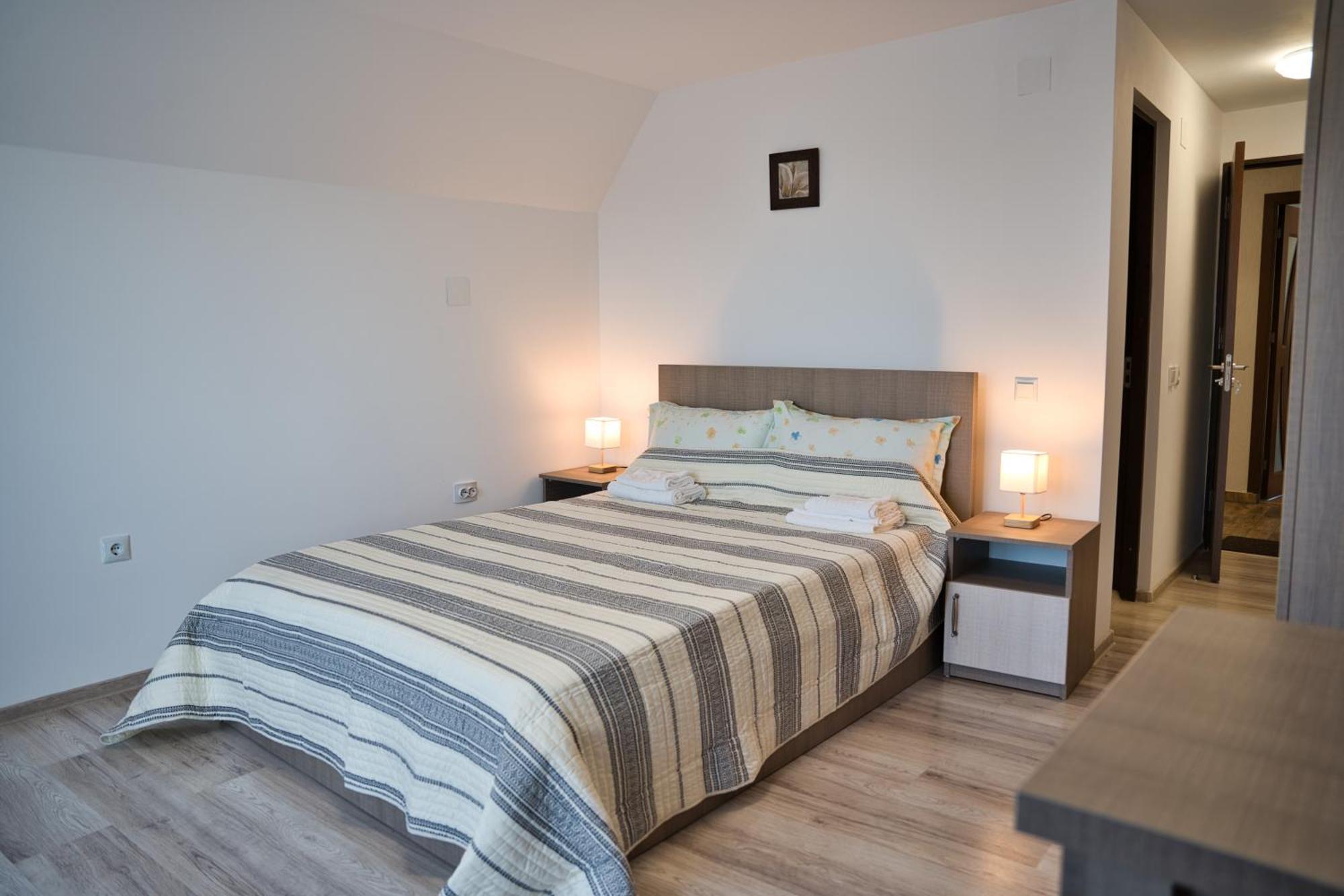 Perla Argesului, Ciubar, Piscina, Lift, Gratar, Cabana, Pensiuni, Hotel Cazare Transfagarasan Curtea De Arges Albestii de Arges Ngoại thất bức ảnh