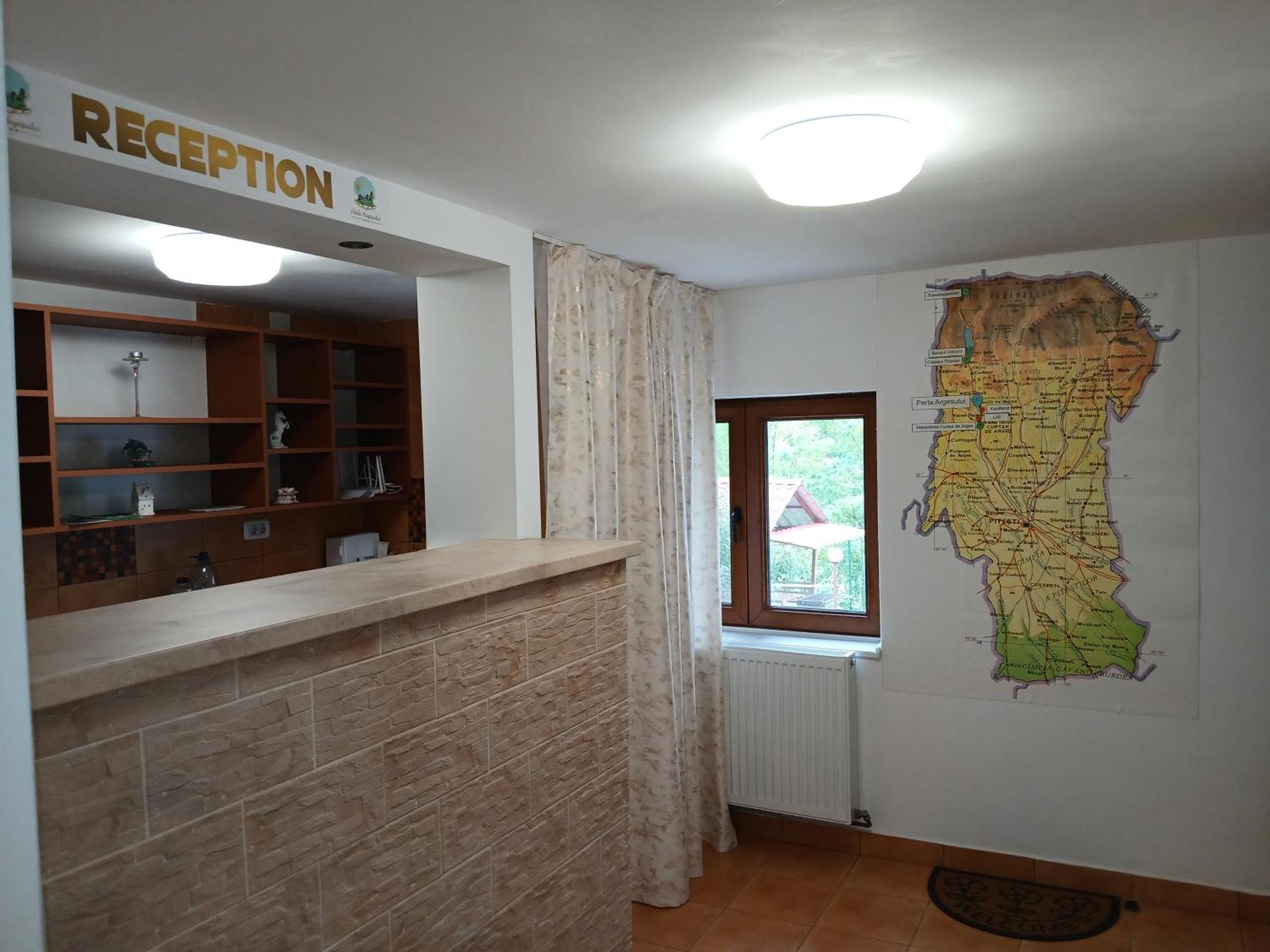 Perla Argesului, Ciubar, Piscina, Lift, Gratar, Cabana, Pensiuni, Hotel Cazare Transfagarasan Curtea De Arges Albestii de Arges Ngoại thất bức ảnh