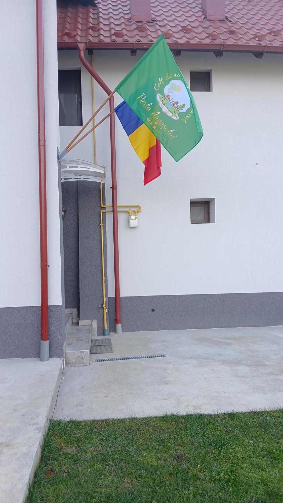 Perla Argesului, Ciubar, Piscina, Lift, Gratar, Cabana, Pensiuni, Hotel Cazare Transfagarasan Curtea De Arges Albestii de Arges Ngoại thất bức ảnh