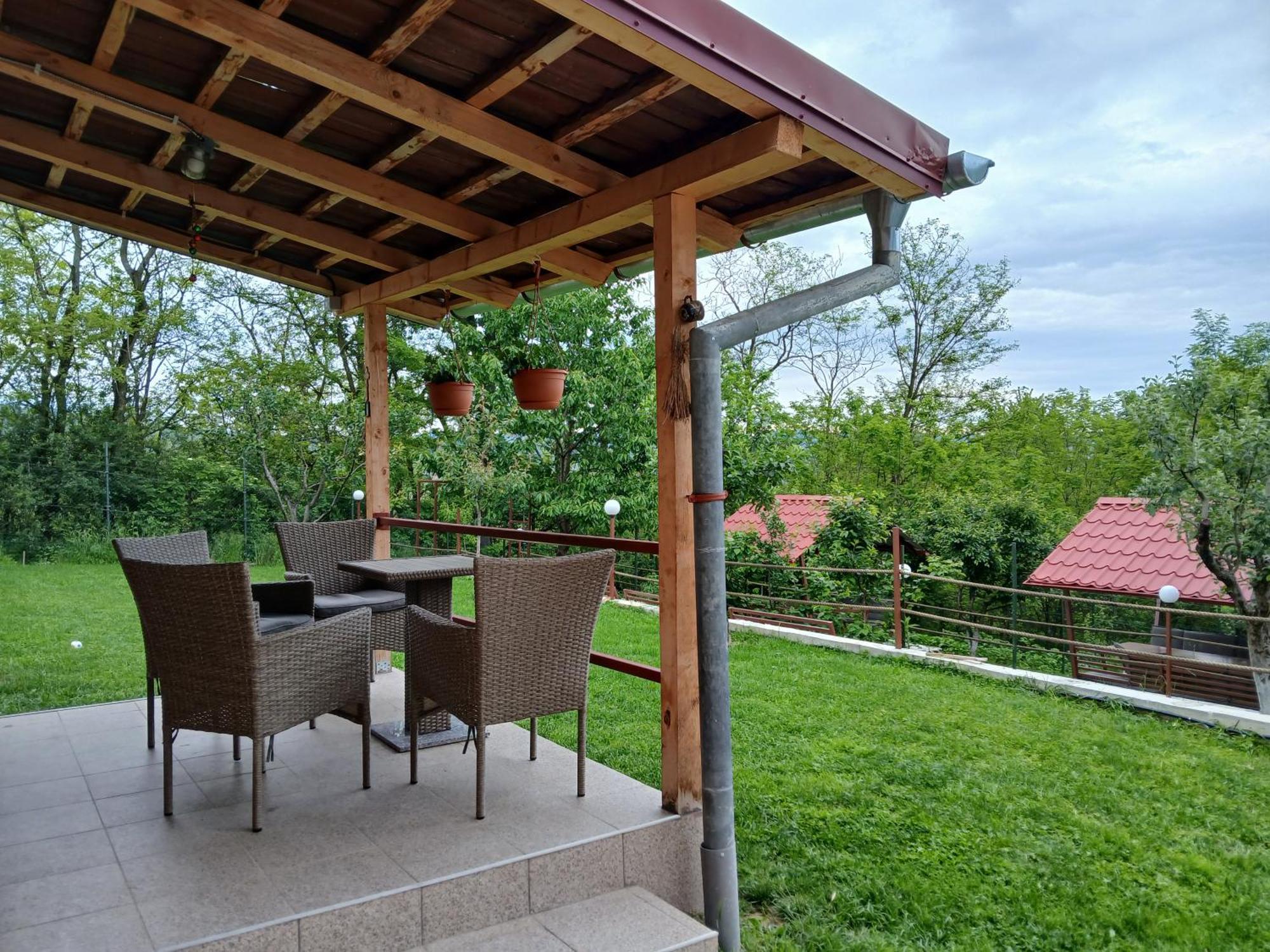 Perla Argesului, Ciubar, Piscina, Lift, Gratar, Cabana, Pensiuni, Hotel Cazare Transfagarasan Curtea De Arges Albestii de Arges Ngoại thất bức ảnh